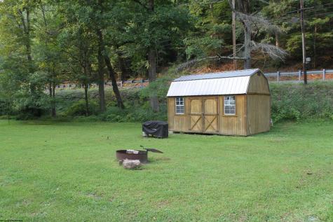 2005 Cleveland Road Hacker Valley WV 26222