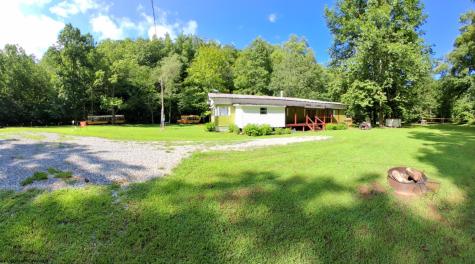 2005 Cleveland Road Hacker Valley WV 26222