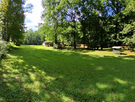 2005 Cleveland Road Hacker Valley WV 26222