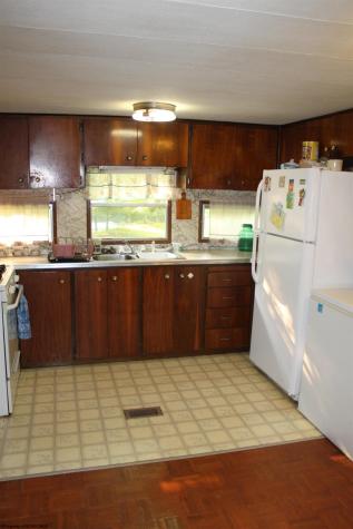 2005 Cleveland Road Hacker Valley WV 26222