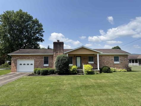 202 Robin Hood Lane Elkins WV 26241