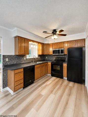 2112 Cherry Street Morgantown WV 26505