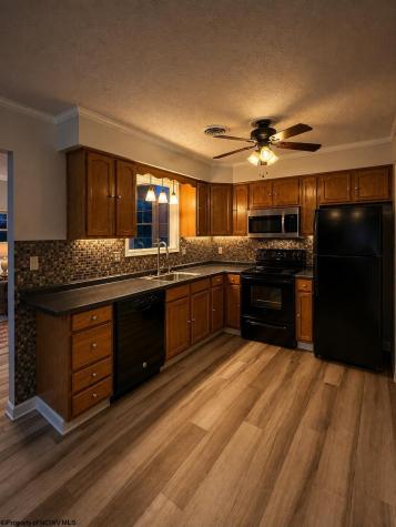 2112 Cherry Street Morgantown WV 26505