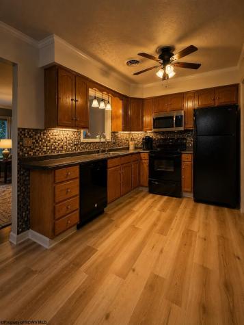 2112 Cherry Street Morgantown WV 26505