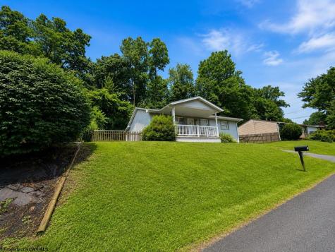 2112 Cherry Street Morgantown WV 26505