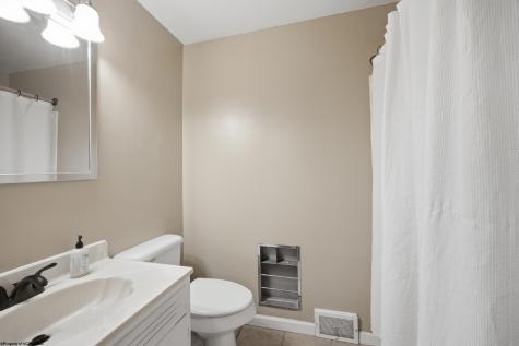 680 Verdun Street Clarksburg WV 26301