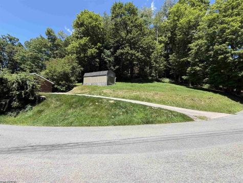 292 Sterling Road Fairmont WV 26554