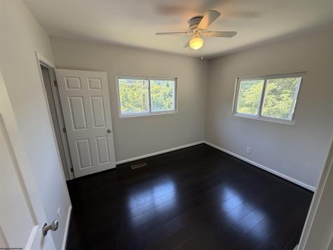 292 Sterling Road Fairmont WV 26554