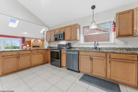 1122 Queens Court Morgantown WV 26508