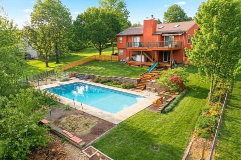 1122 Queens Court Morgantown WV 26508
