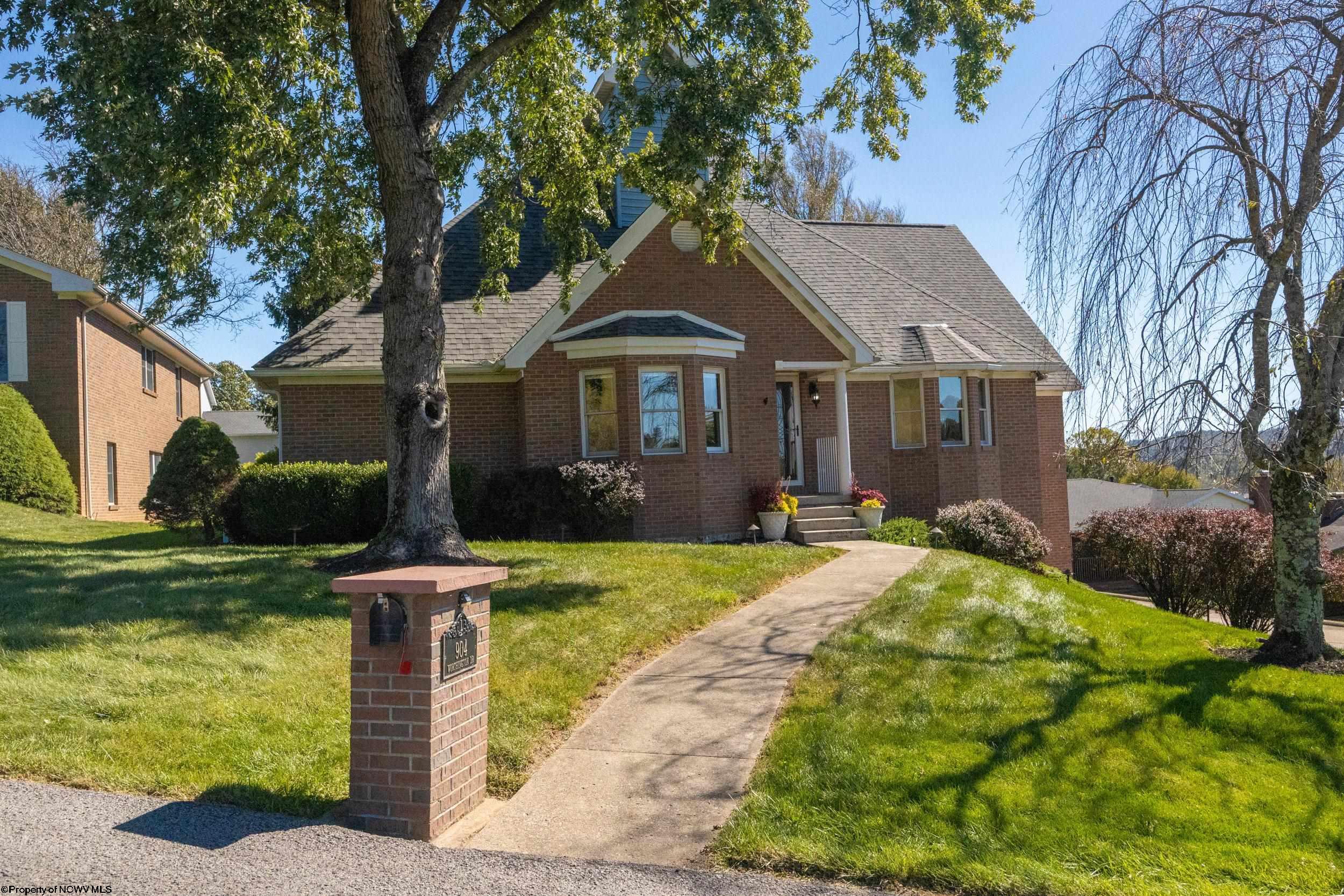 904 Worthington Drive Bridgeport WV 26330