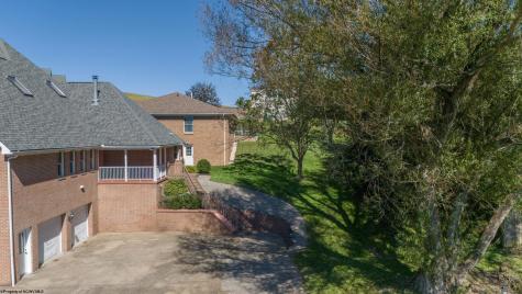 904 Worthington Drive Bridgeport WV 26330