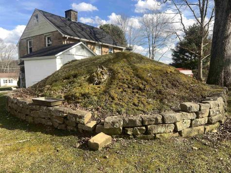 275 S Road Arthurdale WV 26520