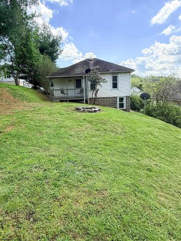 129 Thorn Street Clarksburg WV 26301