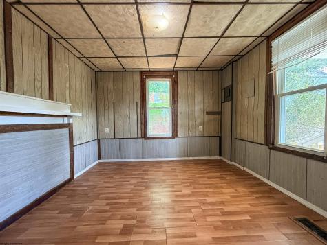 129 Thorn Street Clarksburg WV 26301
