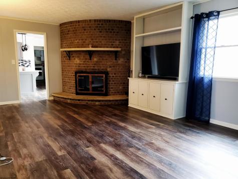 356 Bearhunter Estates Elkins WV 26241