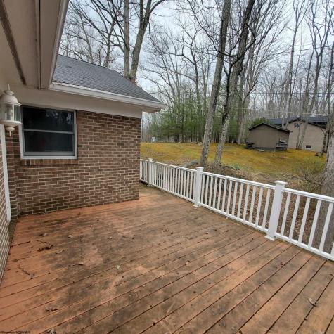356 Bearhunter Estates Elkins WV 26241