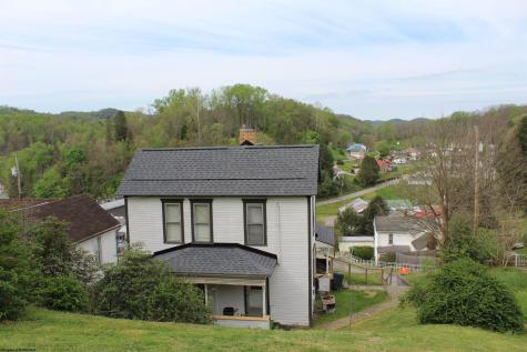 3418 Central Street Farmington WV 26571