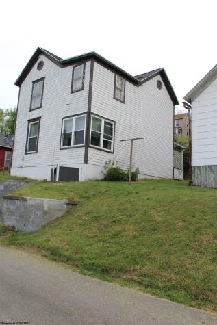 3418 Central Street Farmington WV 26571
