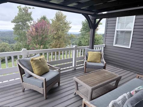10 Pointe Drive Morgantown WV 26508