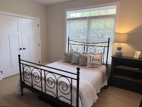 10 Pointe Drive Morgantown WV 26508