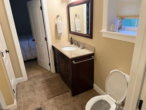 10 Pointe Drive Morgantown WV 26508