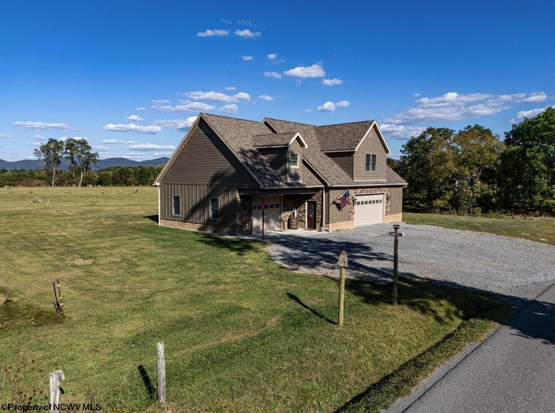 1586 Vannoys Mill Road Belington WV 26250