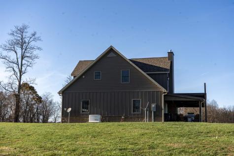 1586 Vannoys Mill Road Belington WV 26250