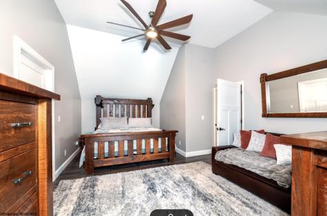 1586 Vannoys Mill Road Belington WV 26250