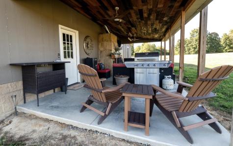 1586 Vannoys Mill Road Belington WV 26250