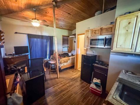 1586 Vannoys Mill Road Belington WV 26250