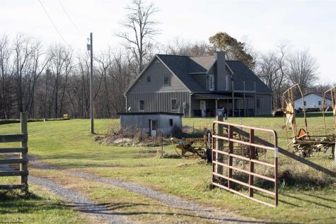 1586 Vannoys Mill Road Belington WV 26250