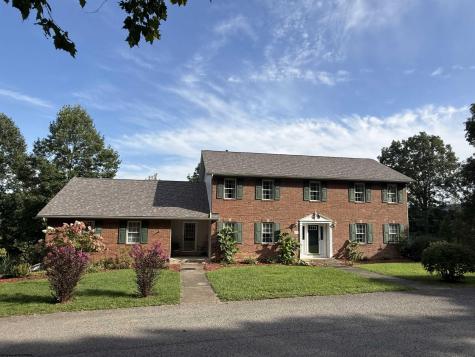 23 Overlook Drive Mount Clare WV 26408
