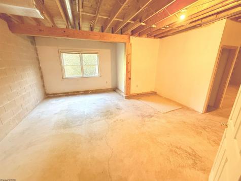 23 Overlook Drive Mount Clare WV 26408