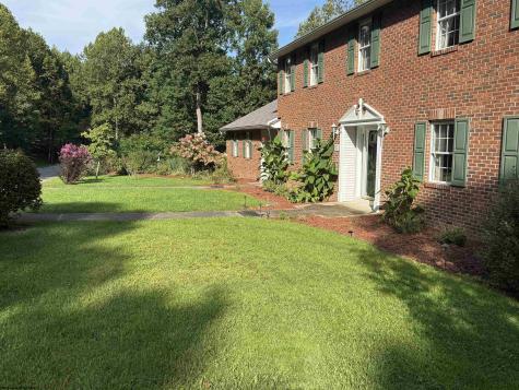 23 Overlook Drive Mount Clare WV 26408