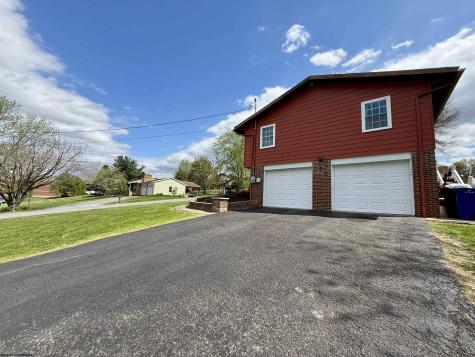 189 Meadow View Lane Morgantown WV 26508