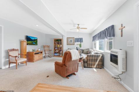 439 Kent Avenue Davis WV 26260