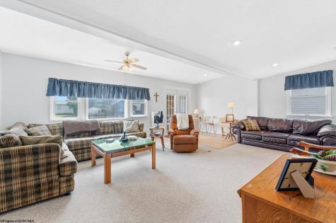 439 Kent Avenue Davis WV 26260