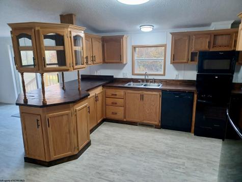 215 Pattys Road Beverly WV 26253