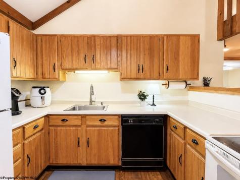 596 Hemlock Circle Terra Alta WV 26764