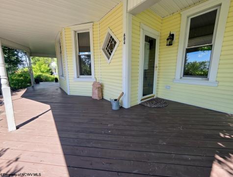 604 W High Street Terra Alta WV 26764