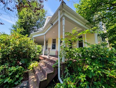 604 W High Street Terra Alta WV 26764