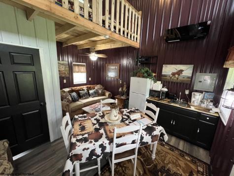 35 Mcintyre Road Center Point WV 26339