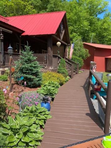 35 Mcintyre Road Center Point WV 26339
