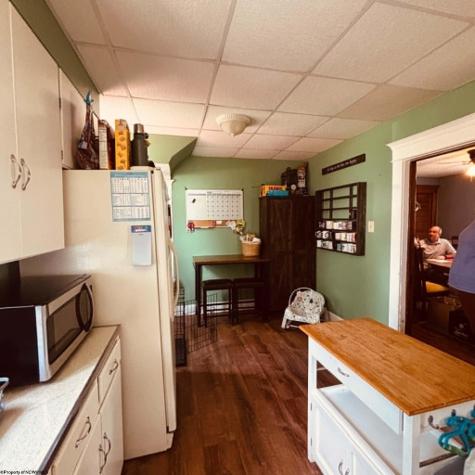 243 Liberty Avenue Clarksburg WV 26301-4431