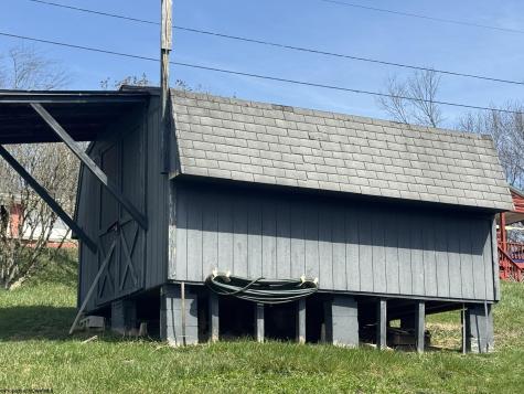 111 Brick Hill Road Four States WV 26572