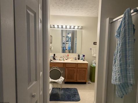 34 Kessla Way Shinnston WV 26431