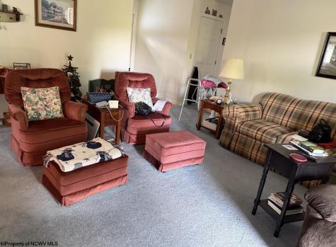 34 Kessla Way Shinnston WV 26431