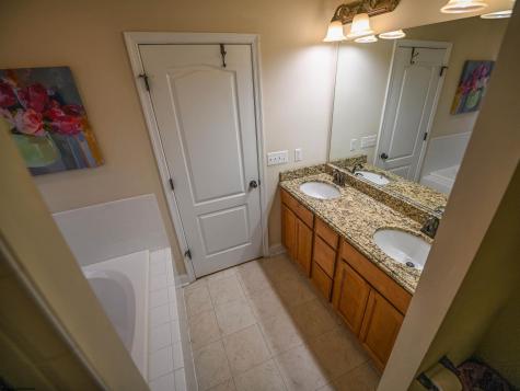 29 Woodbury Drive Fairmont WV 26554