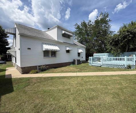 616 N 3rd Avenue Paden City WV 26159